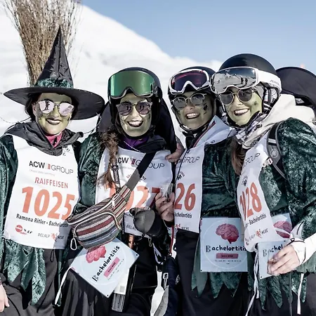 Tschuggen Tu98 Σαλέ *